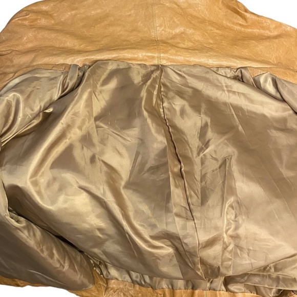 MADE IN ITALY LAMBSKIN LEATHER CAPE STYLE UNIQUE SHORT SLEEVED GATHERED JACKET - Picture 13 of 14